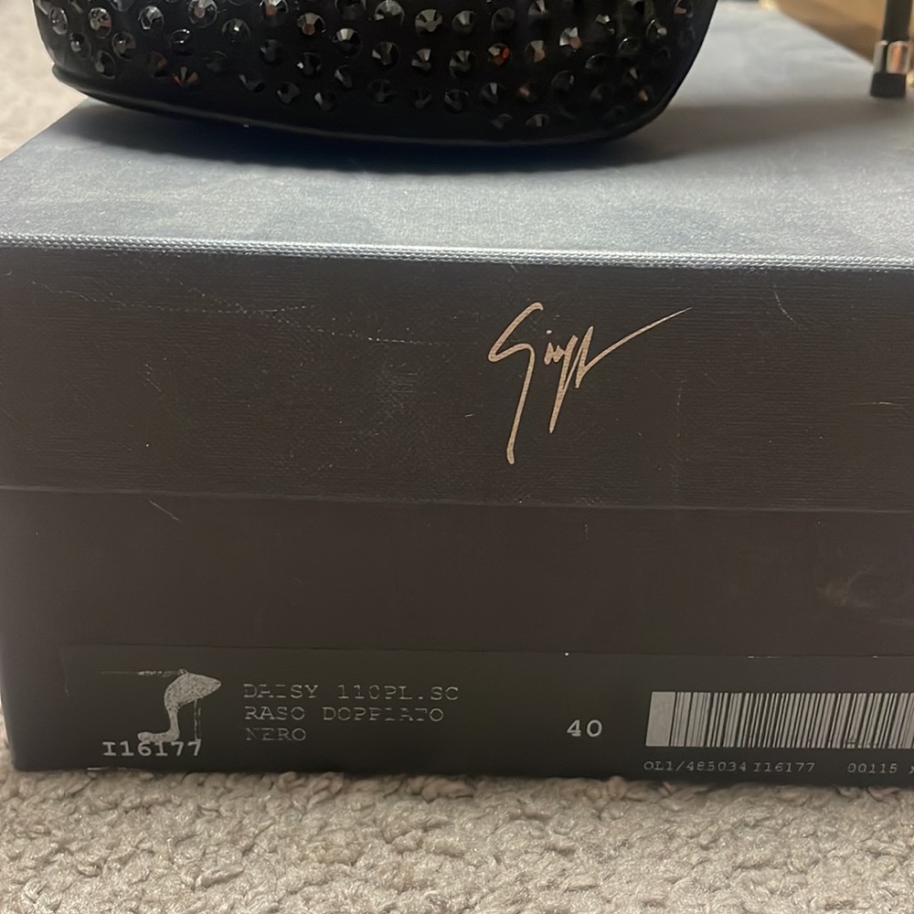 crystal heels - Picture 4 of 4